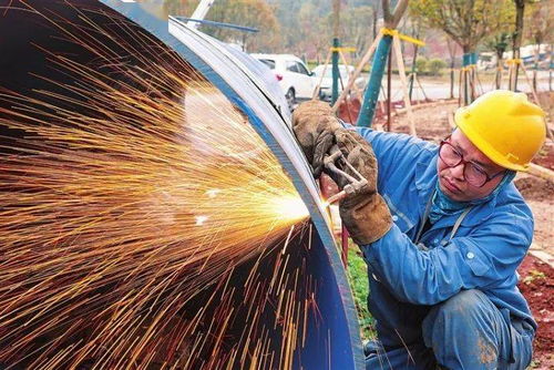 黨旗紅 勞動(dòng)美丨全國(guó)工人先鋒號(hào)東江引水工程項(xiàng)目部 以匠心工程確保群眾用水無(wú)憂(yōu)